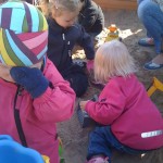 trångt i sandlådan... 2011-04-19