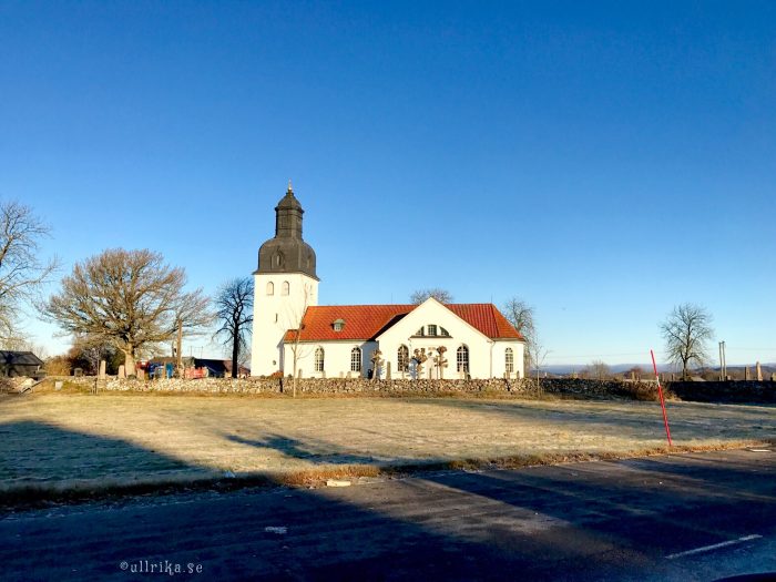 Grimeton kyrka i morgonljus en novembermorgon - 11nov16