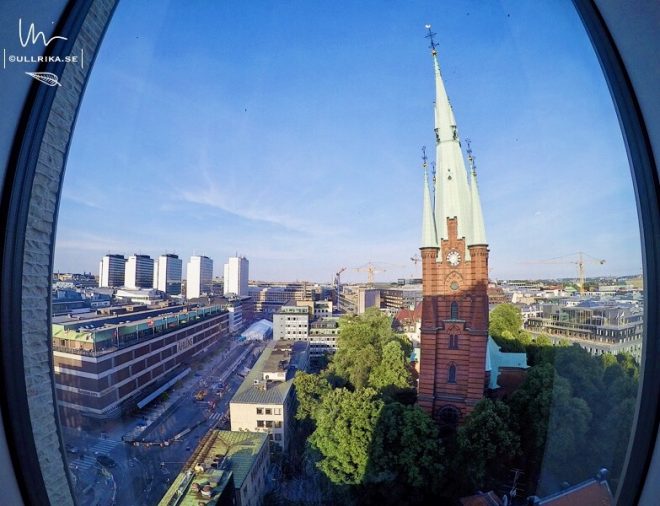 Klara kyrkas torn från rum 1219 på Scandic Continental - 8aug17